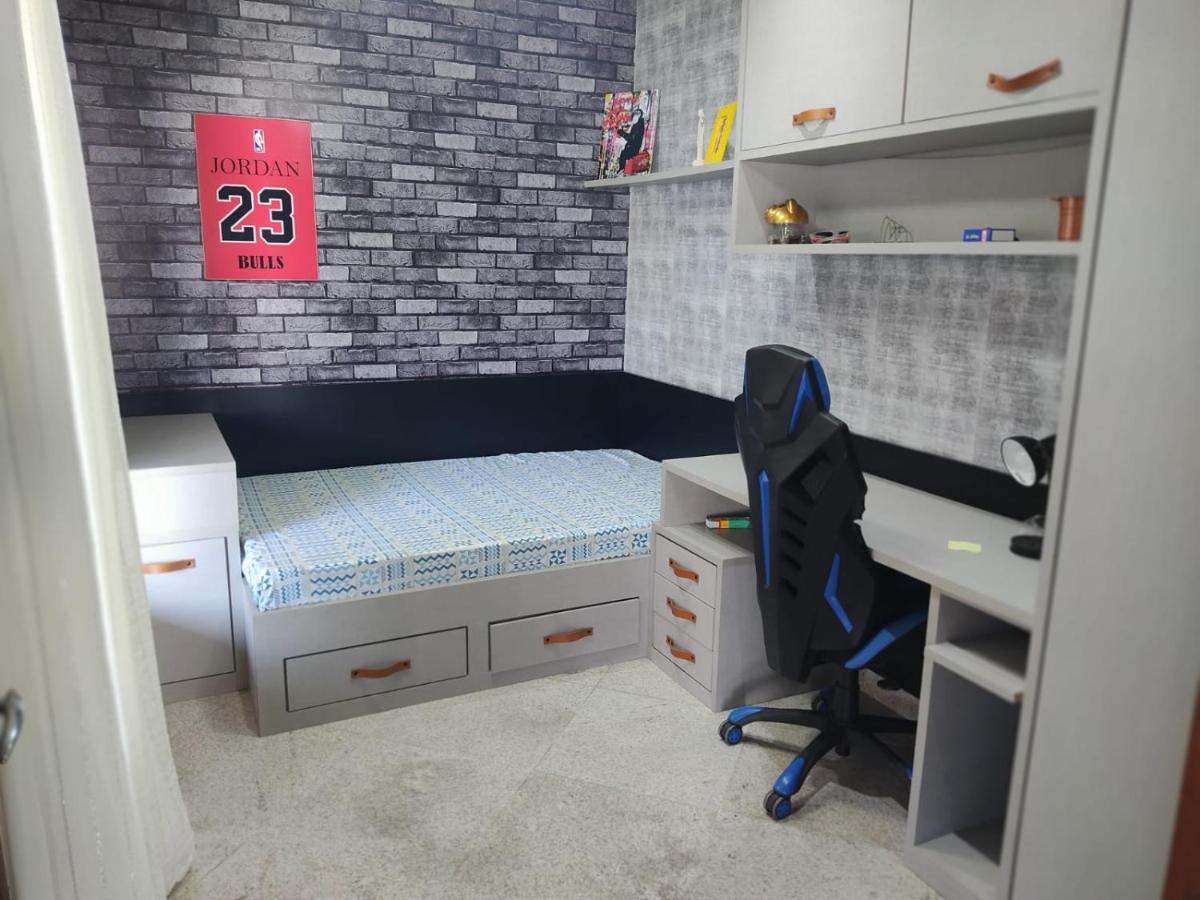 Linda Casa Com Piscina Em Interlagos Vila Velha Es Villa Exteriör bild