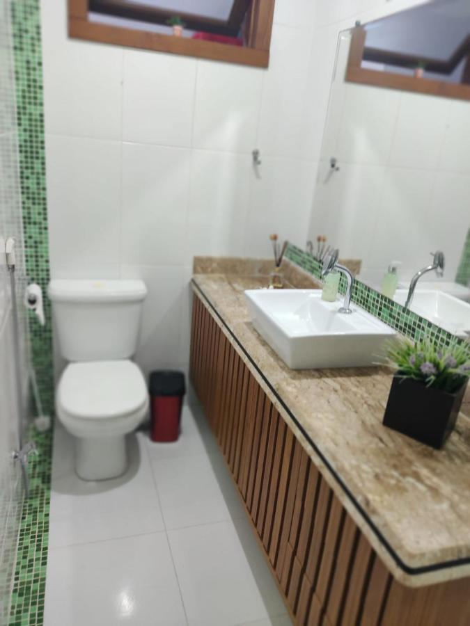 Linda Casa Com Piscina Em Interlagos Vila Velha Es Villa Exteriör bild