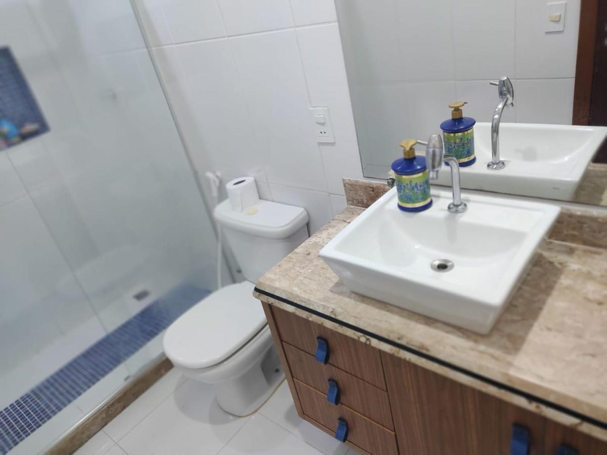 Linda Casa Com Piscina Em Interlagos Vila Velha Es Villa Exteriör bild