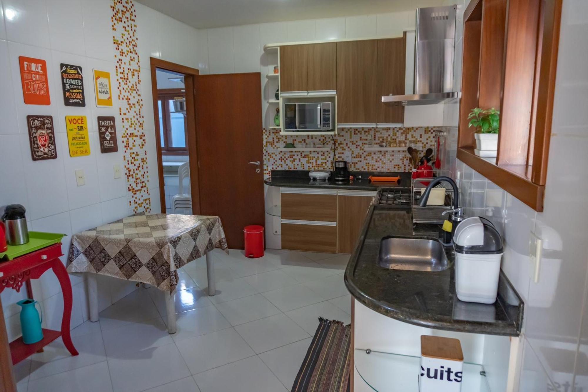 Linda Casa Com Piscina Em Interlagos Vila Velha Es Villa Exteriör bild