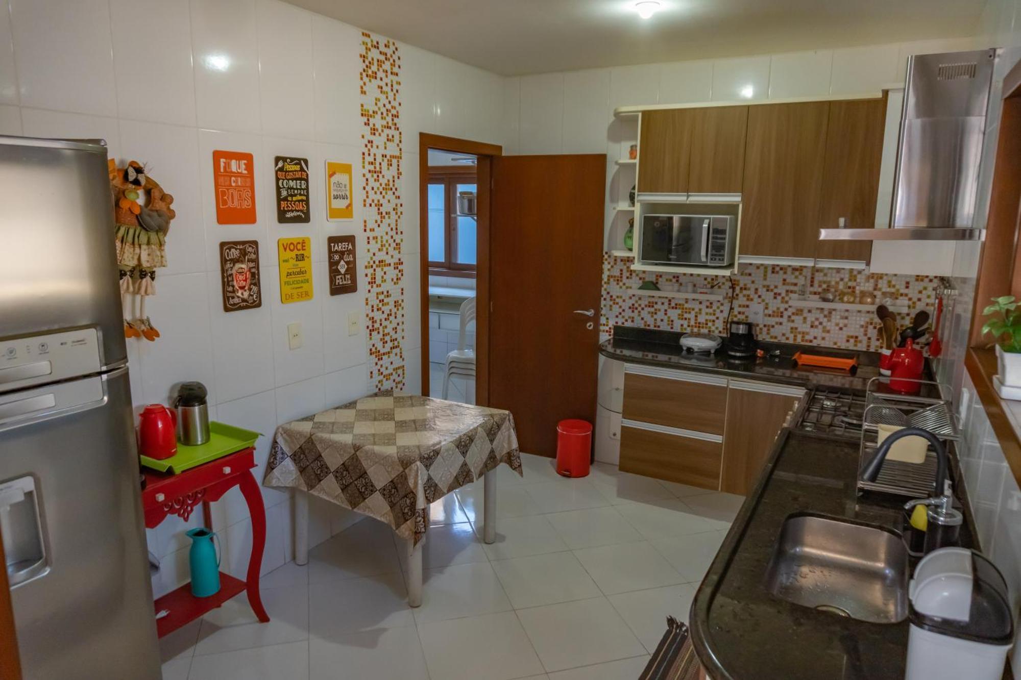 Linda Casa Com Piscina Em Interlagos Vila Velha Es Villa Exteriör bild