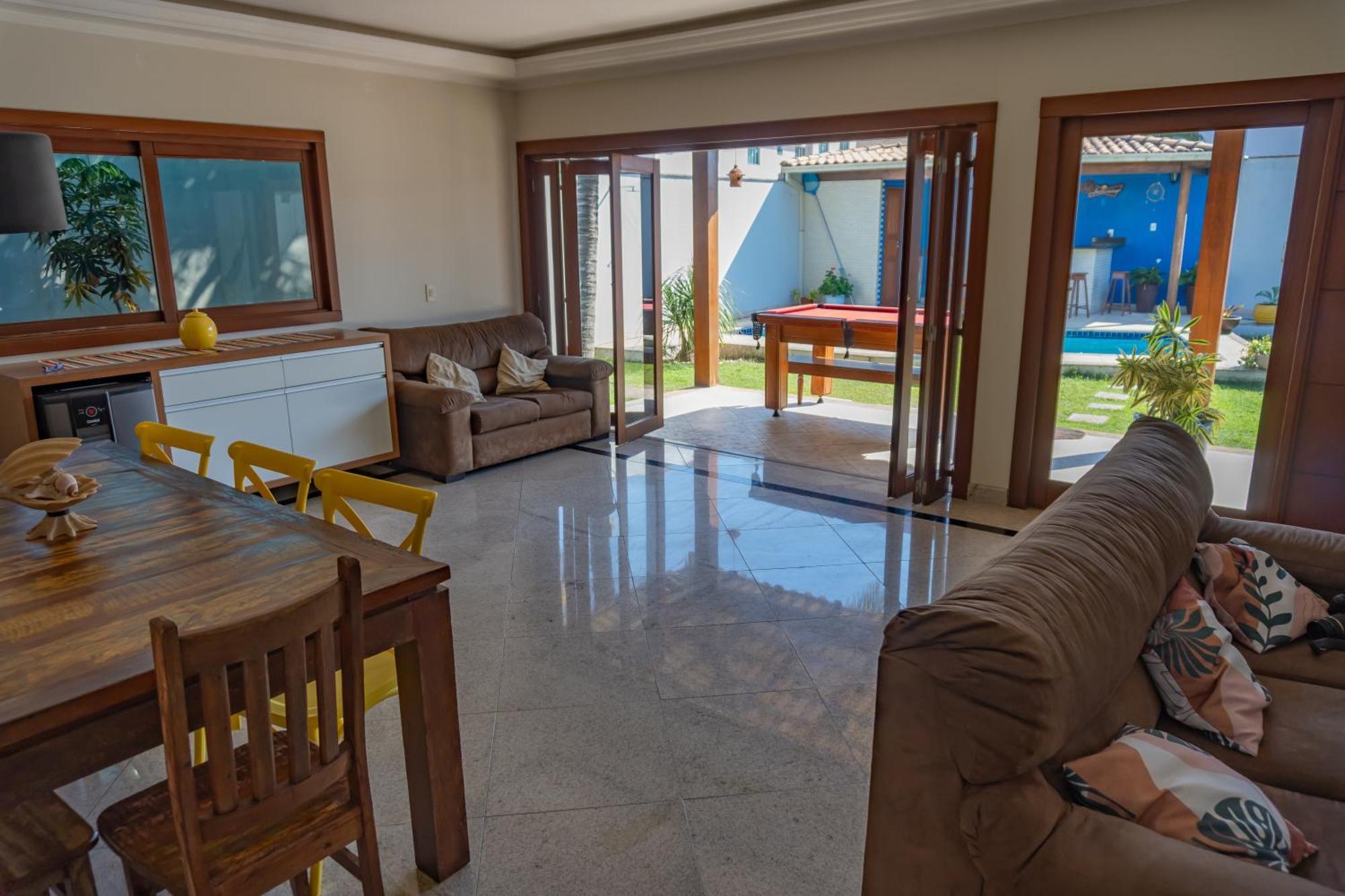 Linda Casa Com Piscina Em Interlagos Vila Velha Es Villa Exteriör bild